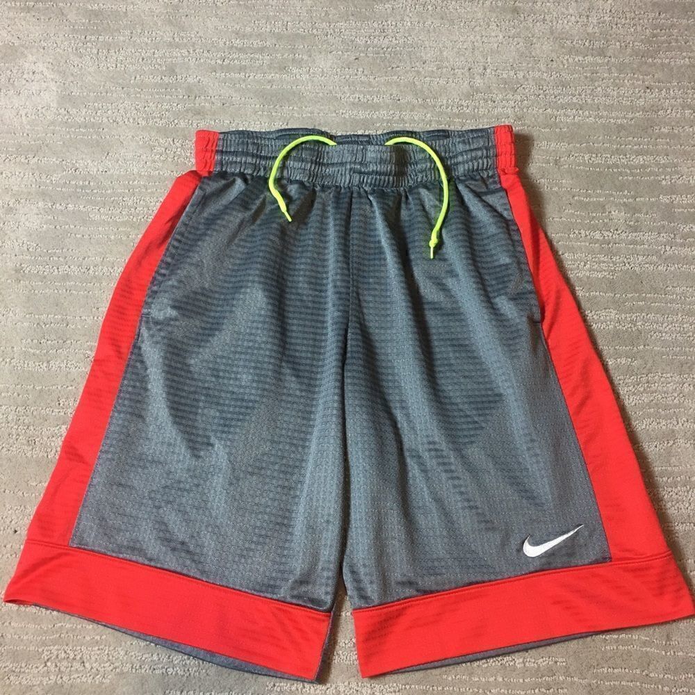 NIKE SHORT  
